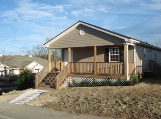 63 Fickley Dr, Hendersonville, NC 28792