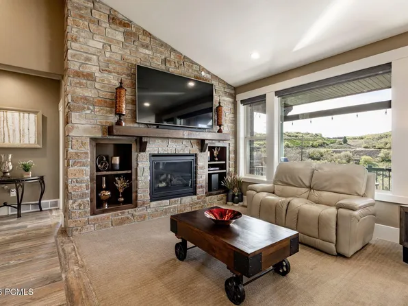 1754 E Longview Dr, Hideout, UT 84036
