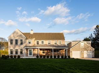 25 Jobs Ln, Water Mill, NY 11976