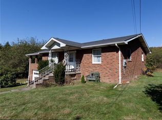 1137 Freedom Rd, Cranberry Township, PA 16066