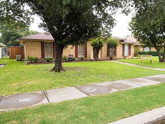 3rd image of 5406 Brook Meadow Dr