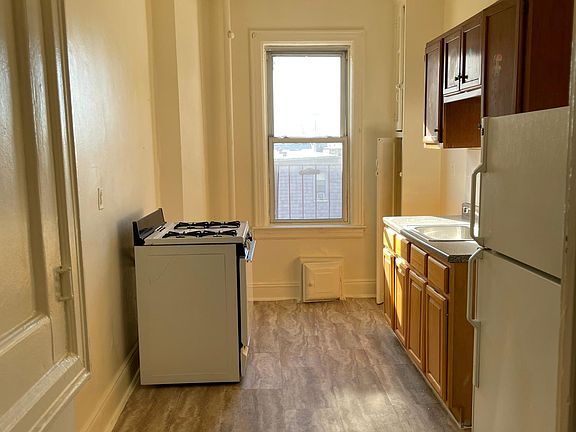 2nd image of 4169 Barnes Ave APT 3