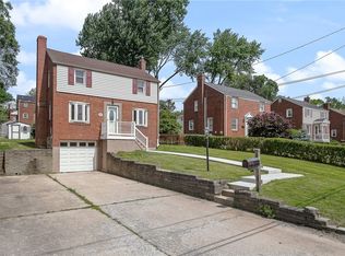 2062 Elmbrook Ln, Pittsburgh, PA 15243