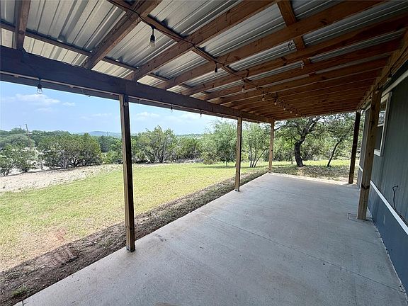 4th image of 19511 Blanco Dr