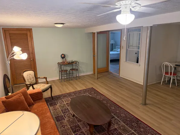 522 N Main St #C, Blackstone, VA 23824