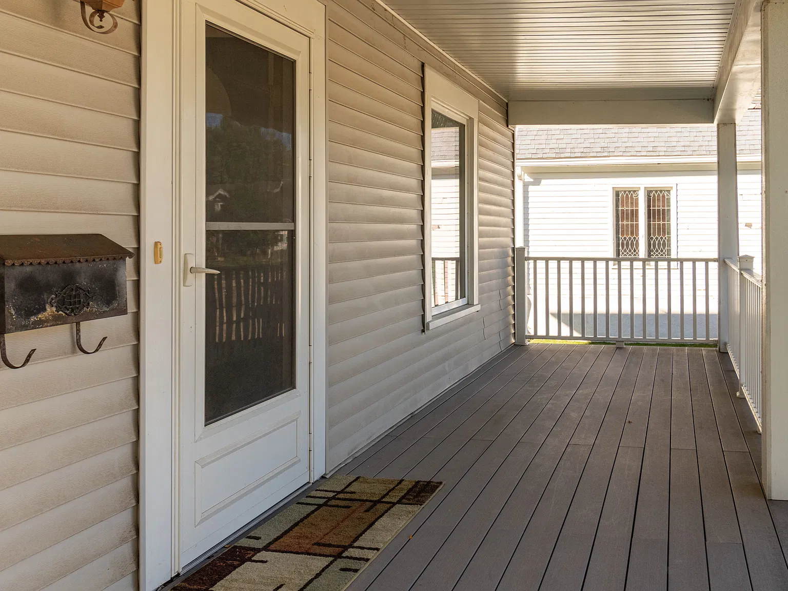 4 bed, 3000 sqft, $1,850 — Photo 3