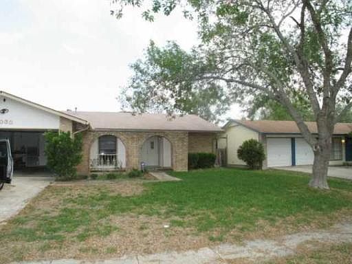 1st image of 1030 HICKORY TRL