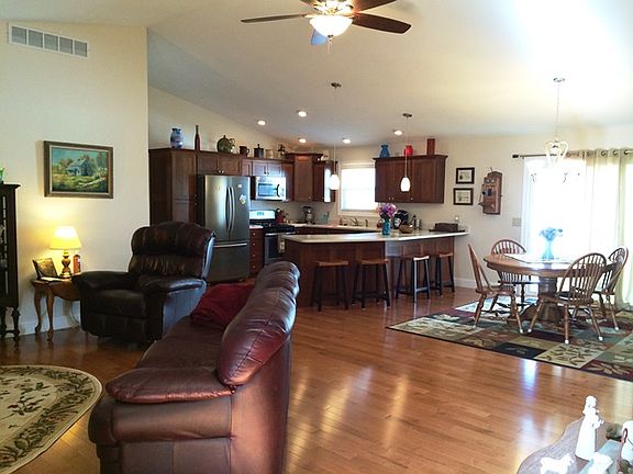 Living to Kitchen and Dining