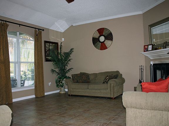 2nd image of 5726 Barrett Ln
