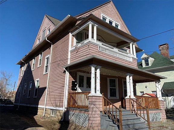 2nd image of 370 Laurel Ave #372