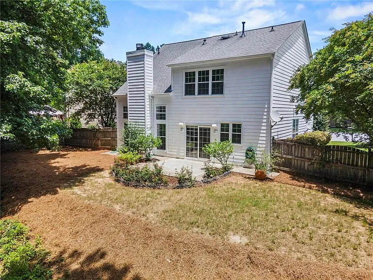 490 Chippenham Ct — Photo 34