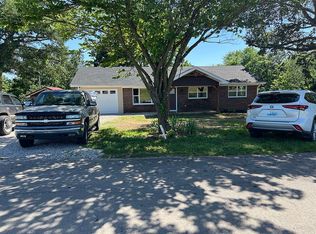 1699 N Toohey Ridge Rd, Cave City, KY 42127