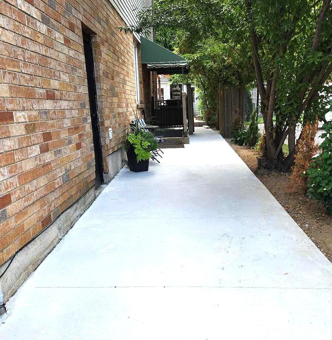 2 bed, $2,000 — Photo 2
