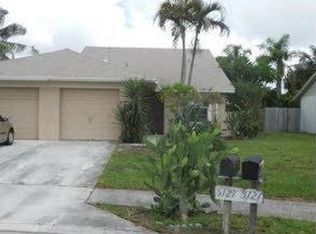 5121 Owls Ct, Lake Worth, FL 33463