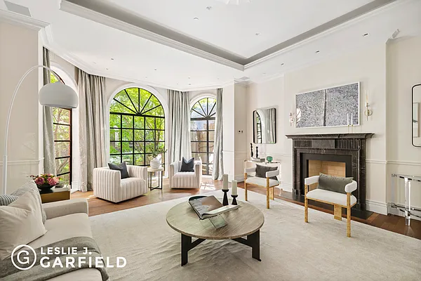 Sold by Leslie J. Garfield | media 3