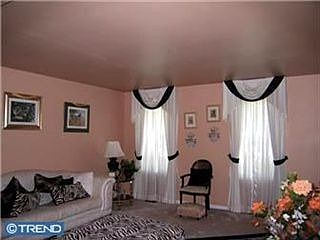 2nd image of 72 Kirsten Dr