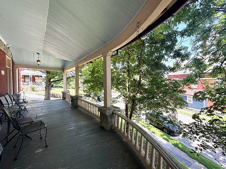211 Loraine Ave — Photo 28