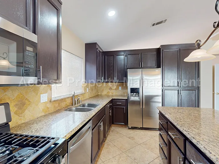 2141 Norik Dr — Photo 10