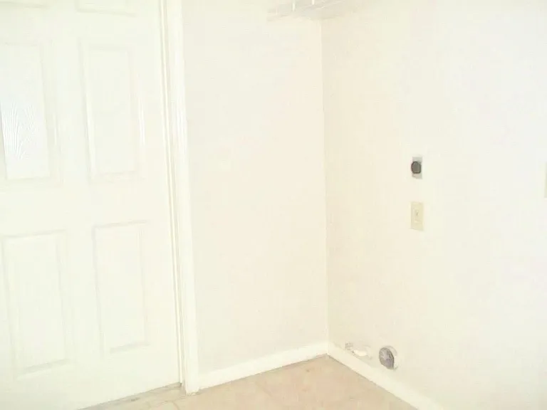 7419 Winkleman Rd — Photo 9