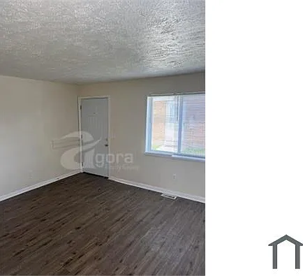 123 Kelly Ave #1 — Photo 3