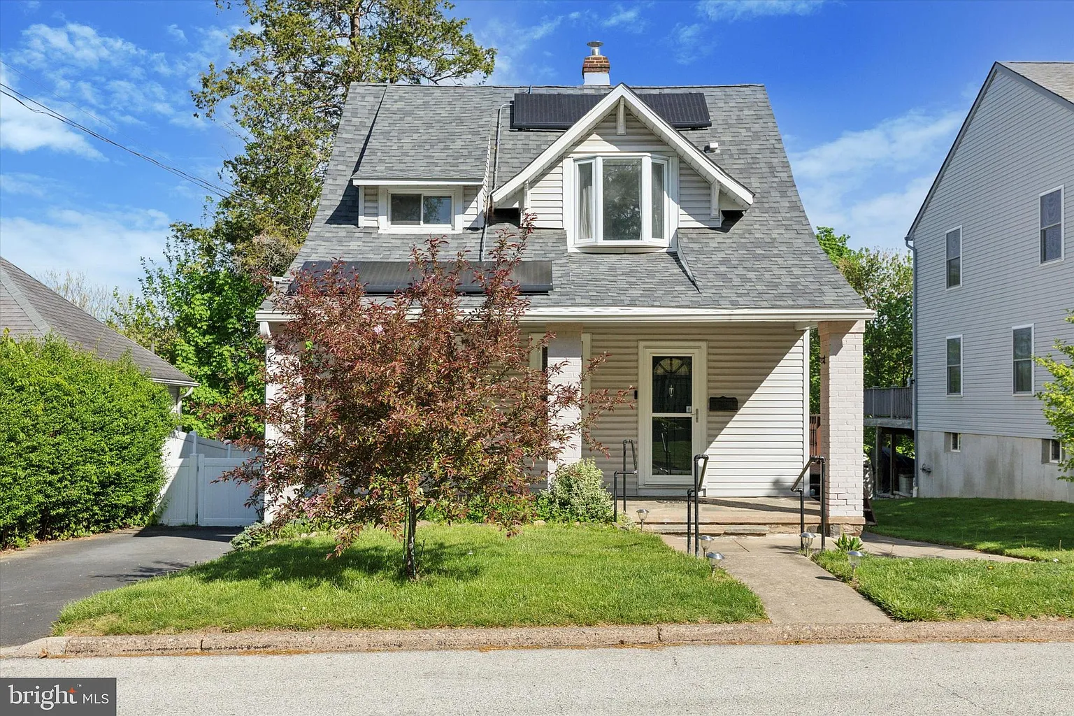 1504 Grovania Ave photo 1