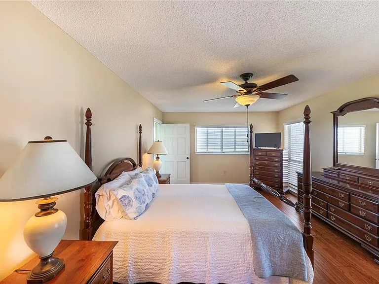437 Cerromar Ln #525 — Photo 16