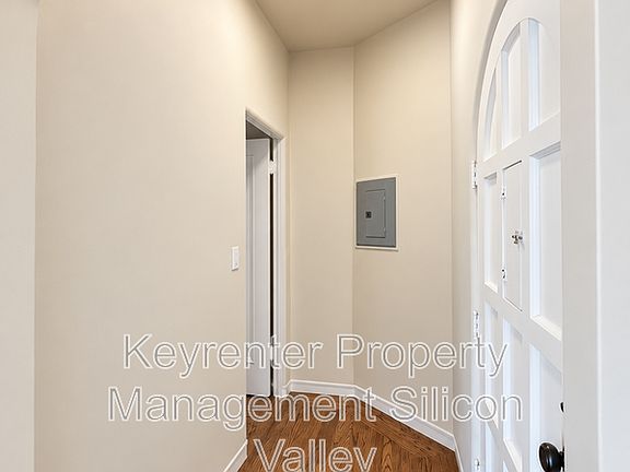 3rd image of 222 N 3rd St APT 2
