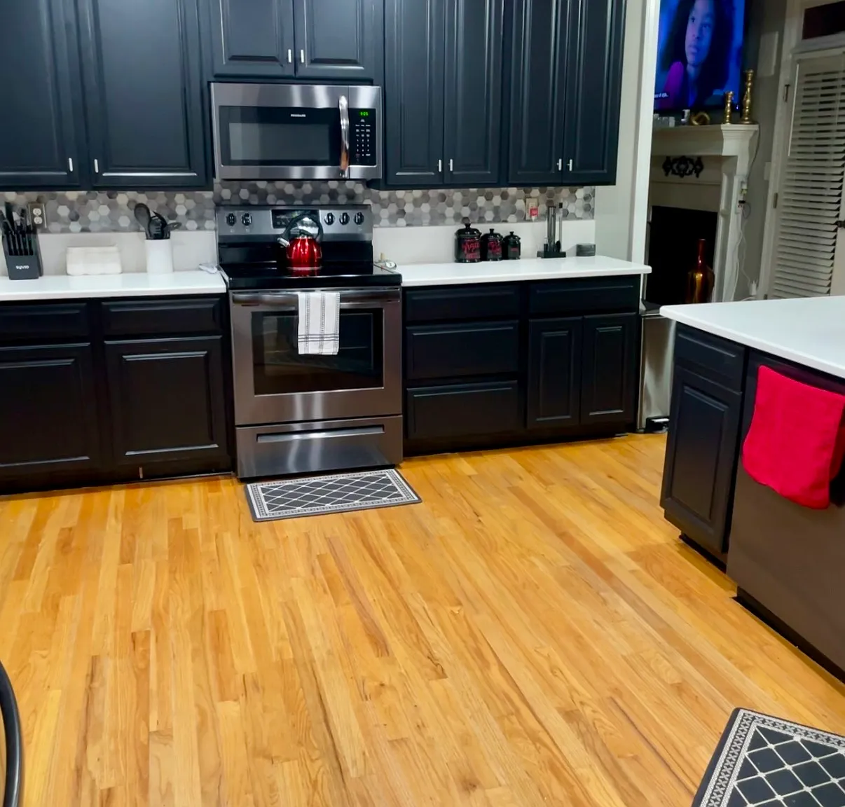 4 bed, 2.5 bath, 2504 sqft, $2,500 — Photo 4