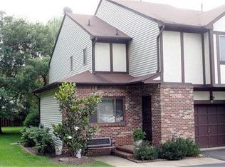 9 Essex Ct, Ewing, NJ 08628
