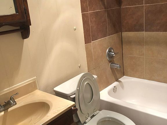 2nd bathroom