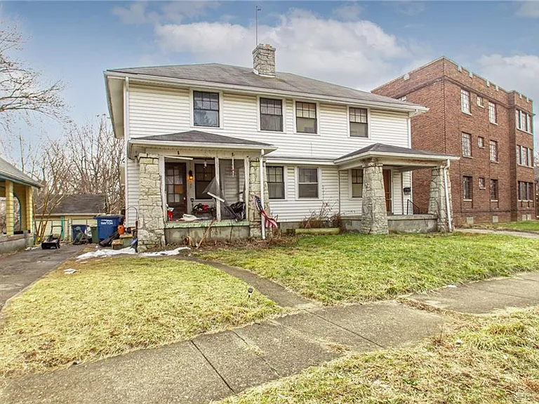 466-468 Allwen Dr — Photo 16