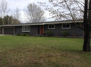 3085 River Rd, Manistee, MI 49660
