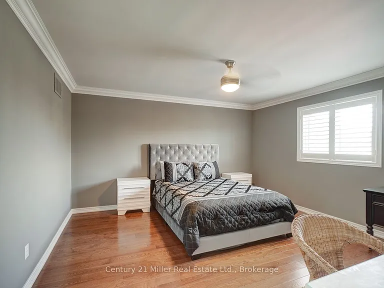 8 Watercliff Pl — Photo 22