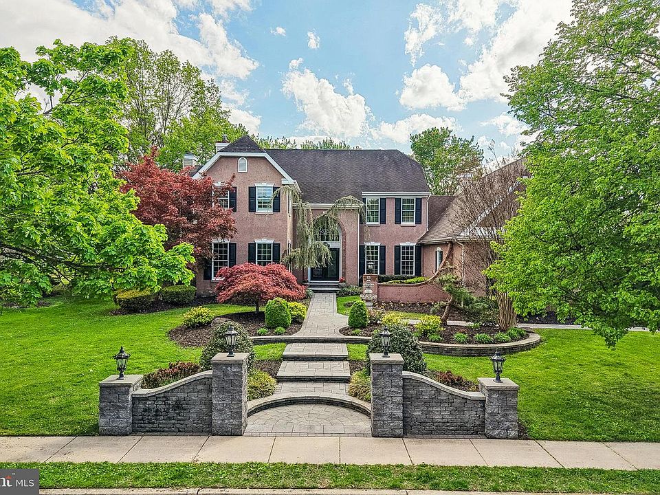 1st image of 21 Brookwood Rd