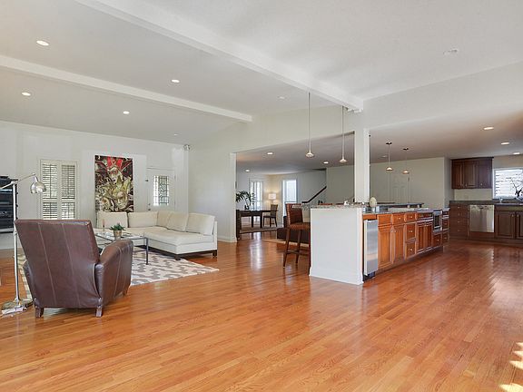 5th image of 4134 Orleans Ave