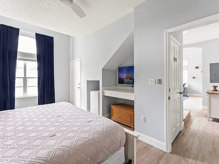 Sun Key Pl — Photo 17