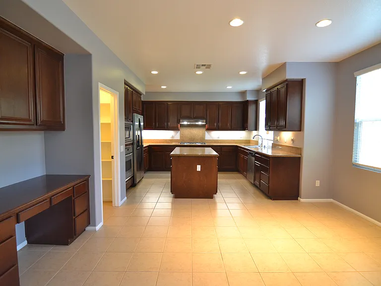 Breakfast Nook & Kitchen