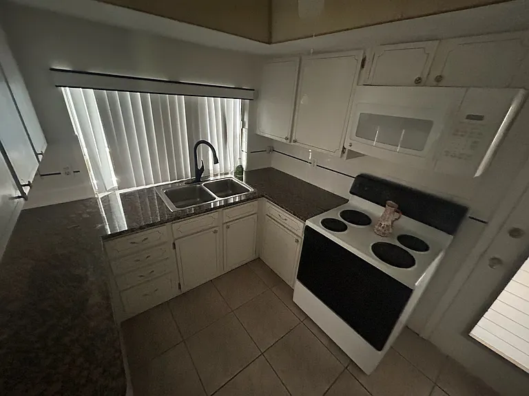 12206 Pepper Mill Dr — Photo 13