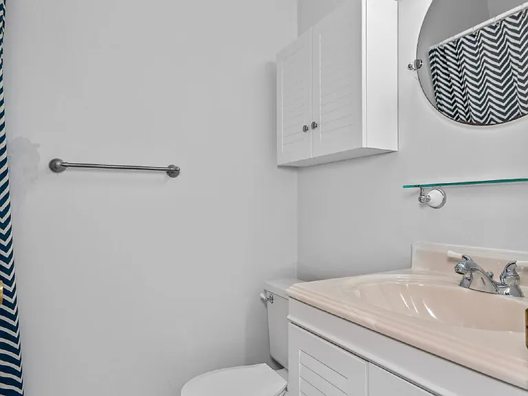 735 W Ocean View Ave #B — Photo 14