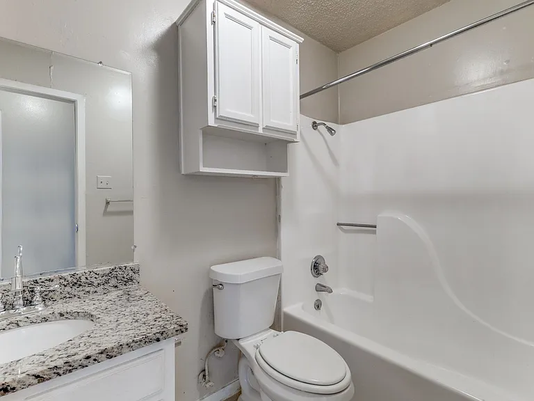 7406 Amherst Dr #B — Photo 9