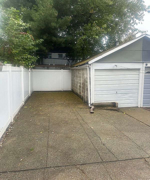 2nd image of 597 E 43rd St #1