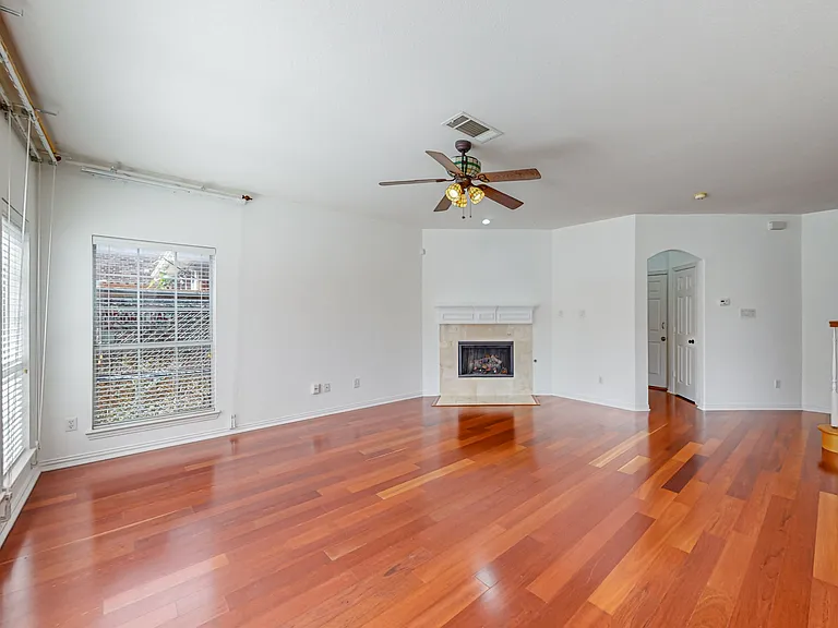 8609A Rugby Dr — Photo 7