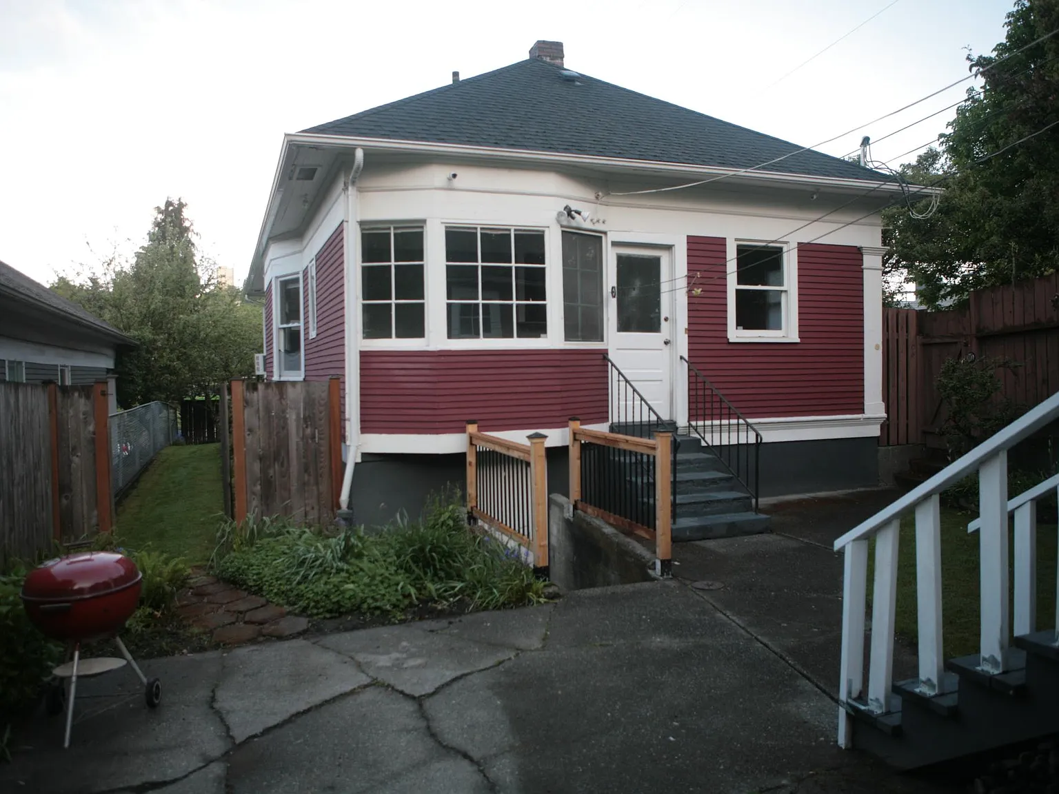 5 bed, 1340 sqft, $4,100 — Photo 2