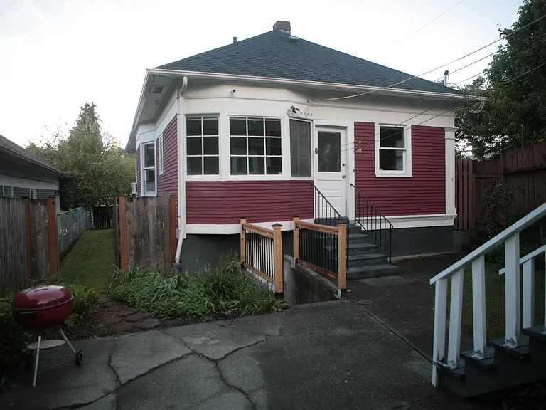 1700 22nd Ave S — Photo 2