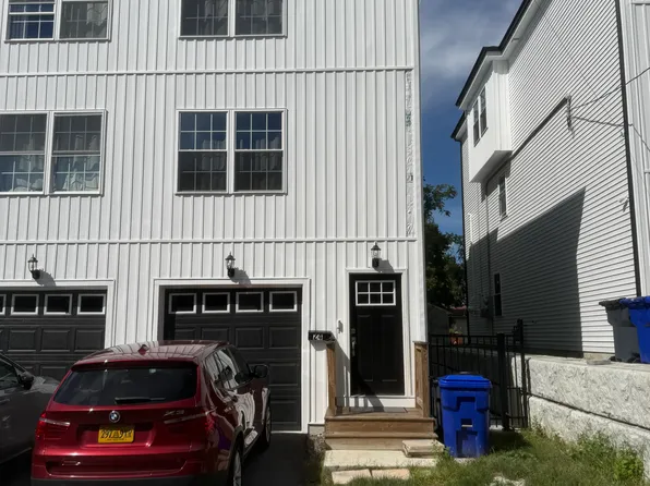 24 Baltimore St, Providence, RI 02909