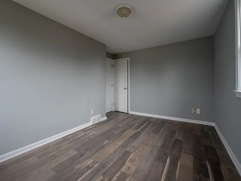 357 Holland St — Photo 20
