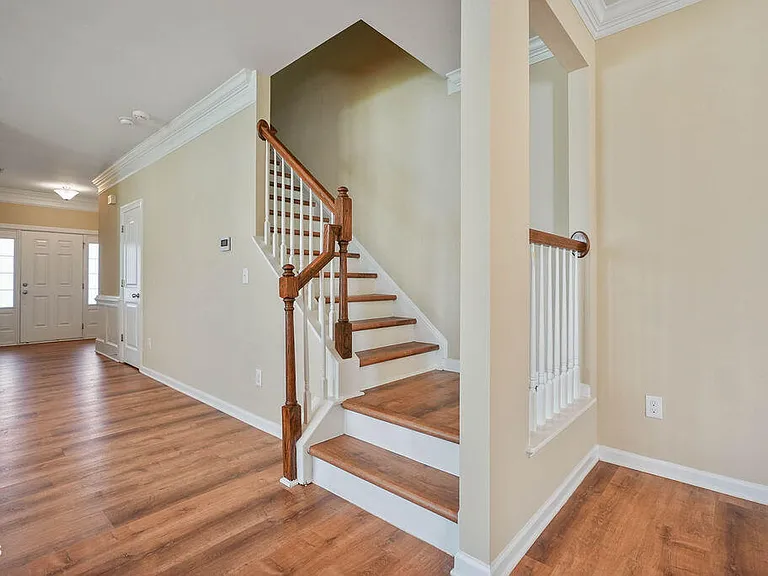 2120 Junewood Ln — Photo 17