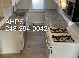 1521 E Jarvis Ave, Hazel Park, MI