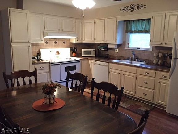 4th image of 233 Edgewood Dr