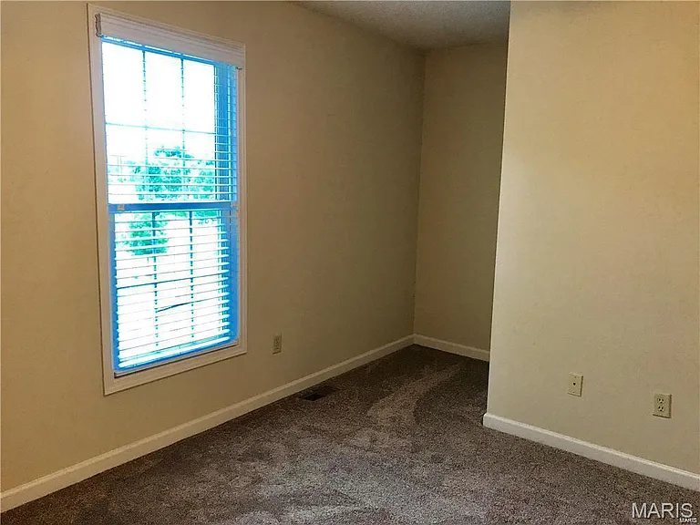 48 Deer Grove Dr — Photo 15